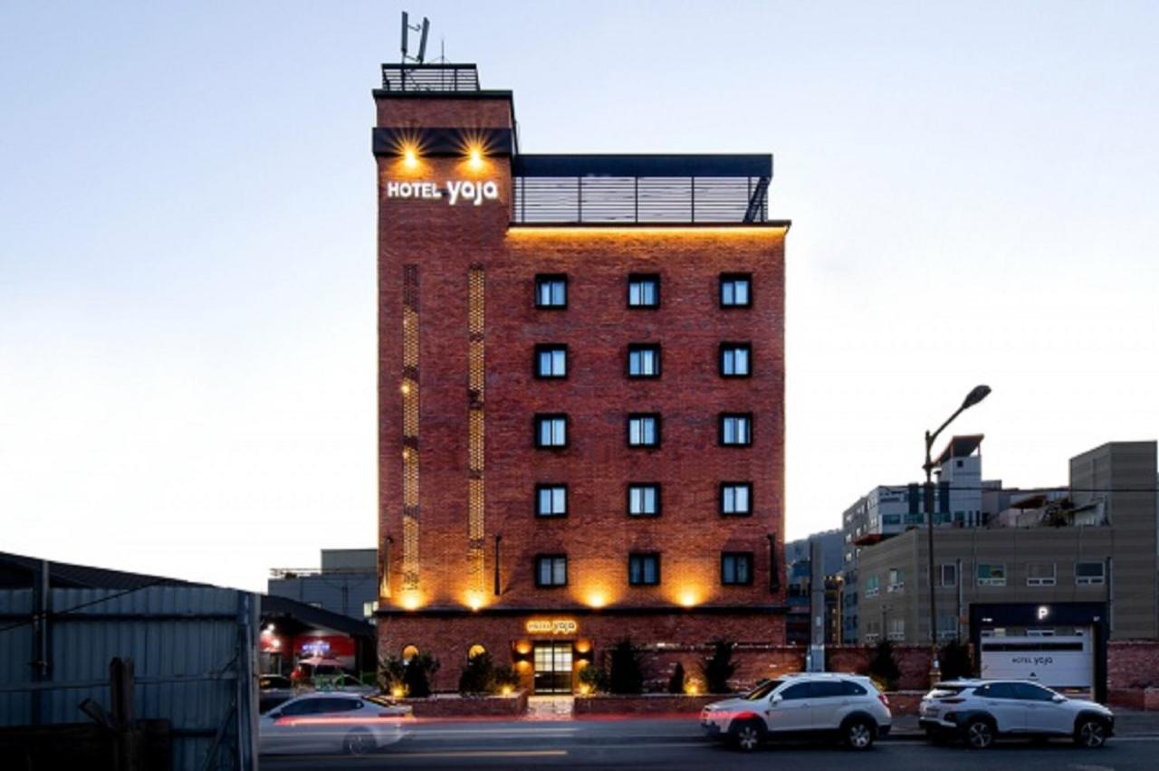 Hotel Yaja Gimhae Exterior foto